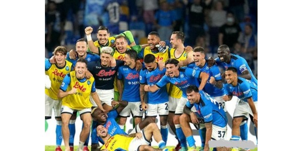 Napoli ble det eneste laget som opprettholdt en full seier